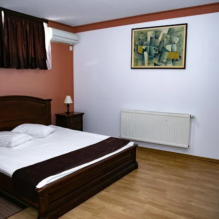 Rion Hotel 3*