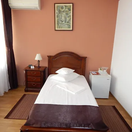Hotel Rion 3*